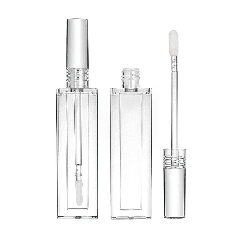 Lūpu spīduma tūbiņas ar platu muti